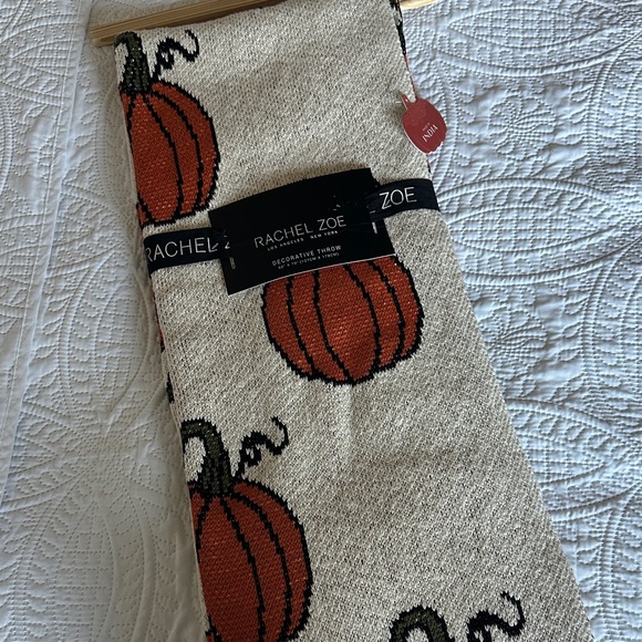 Rachel Zoe Pumpkin Patterned Throw in Orange and Cream - Picture 1 of 4